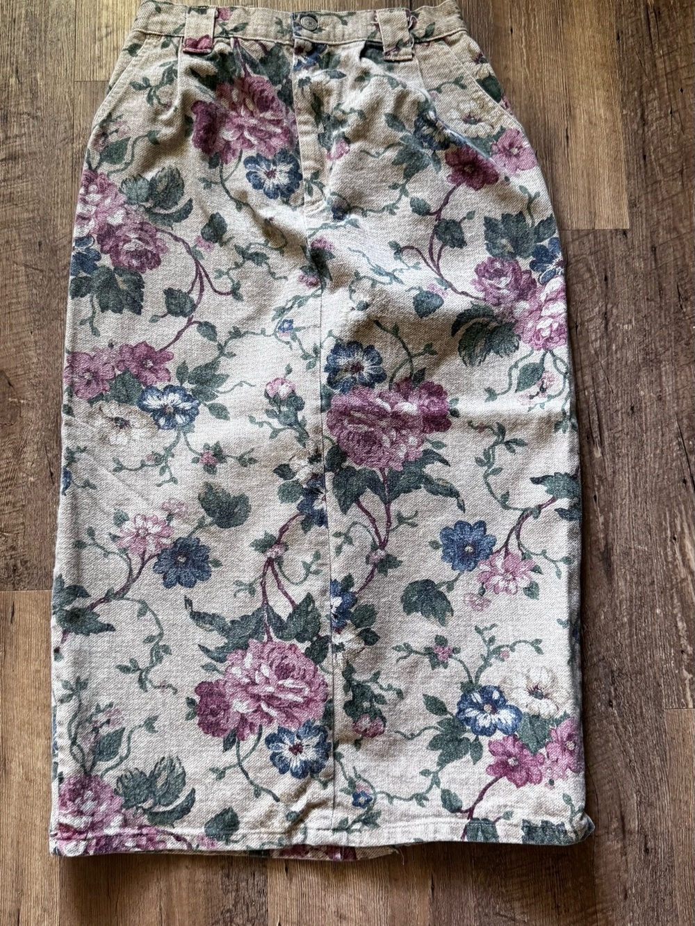 Vintage Vivaldi jeanswear Floral long Skirt in Beige